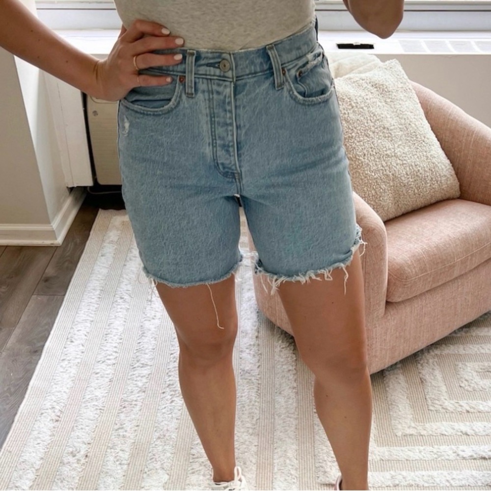 Abercrombie & Fitch 7” Dad Shorts High Rise Light Wash Denim Shorts Size 25